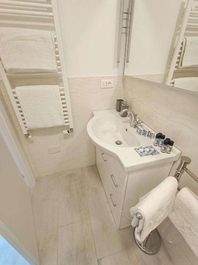 La Terrazza Sull'Appia By Hostand Apartman Róma Kültér fotó