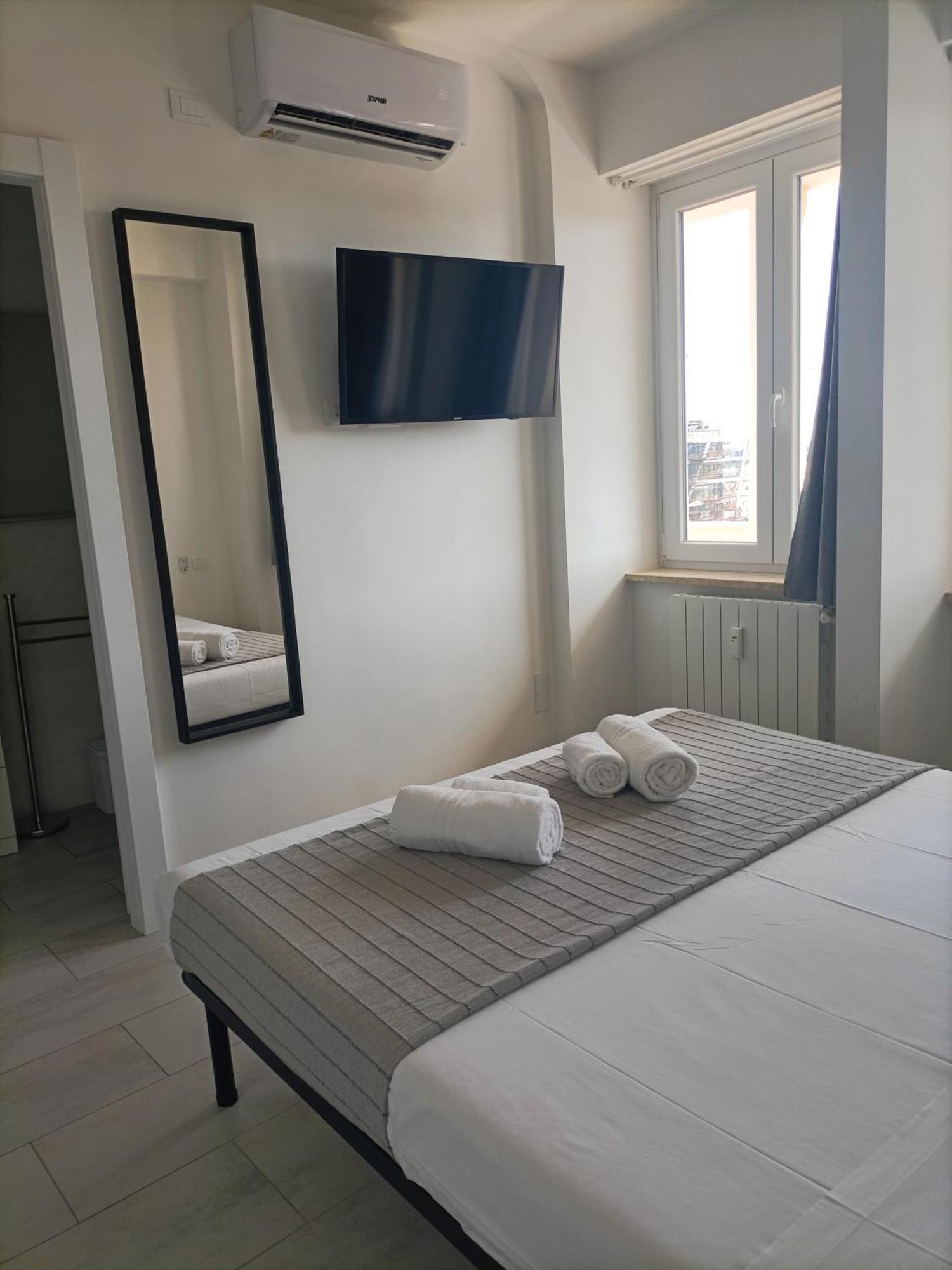 La Terrazza Sull'Appia By Hostand Apartman Róma Kültér fotó